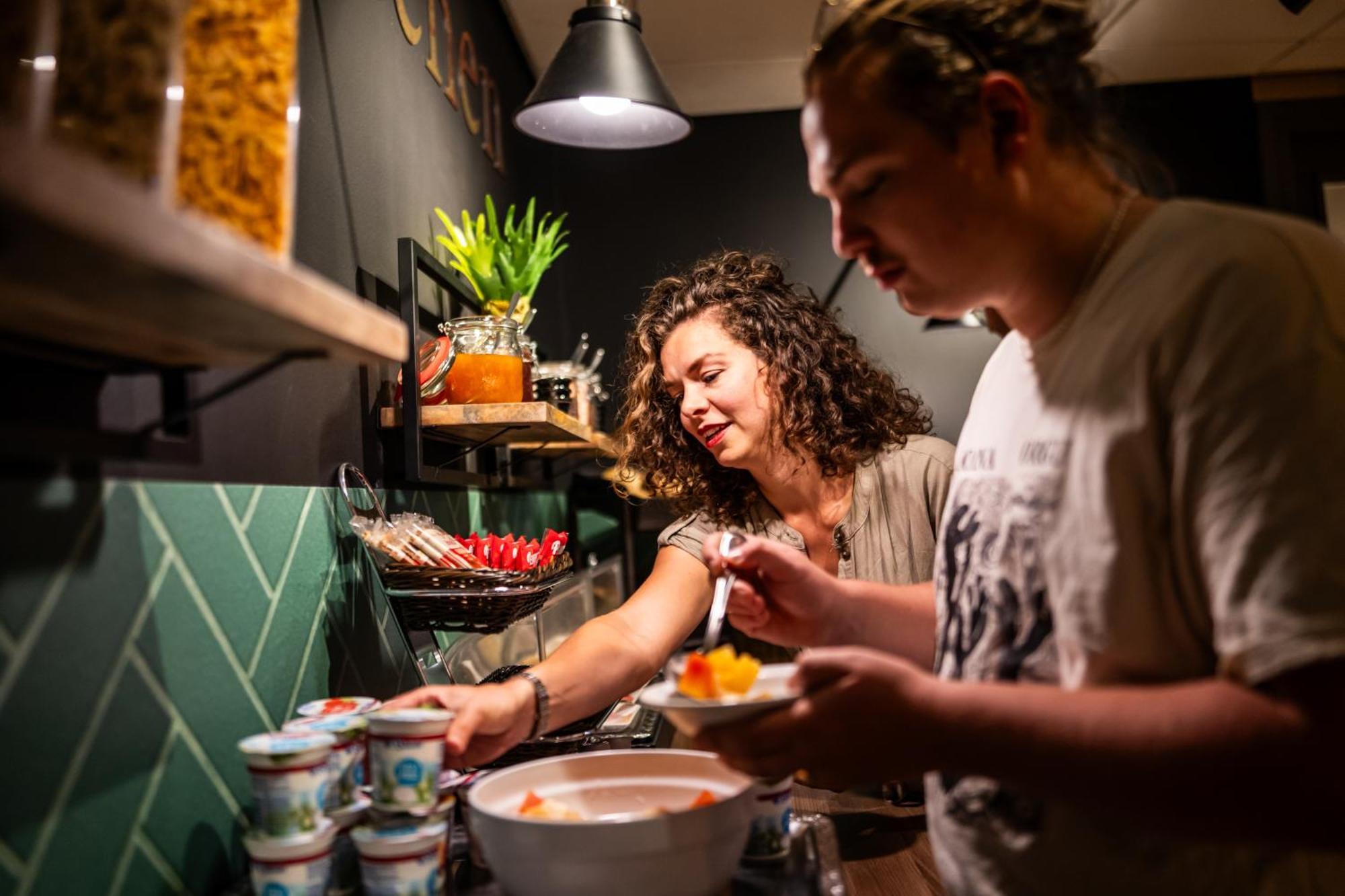 Bud Gett Hostels Groninga Exterior foto